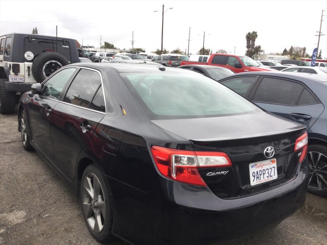 2012 TOYOTA CAMRY SE V6