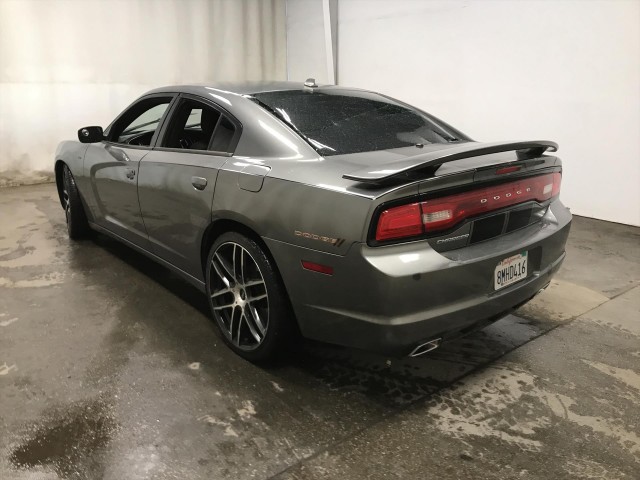 2012 DODGE CHARGER SE