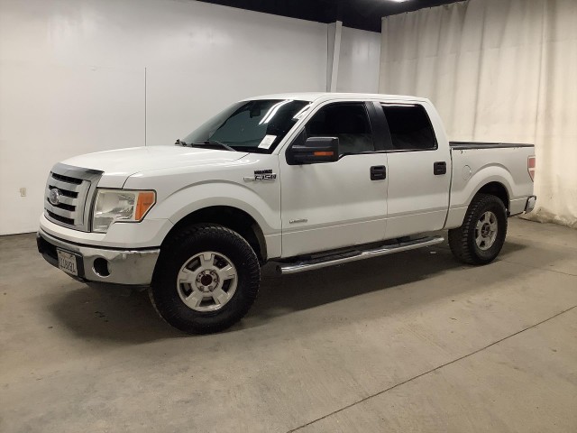 2011 FORD F-150 XLT SUPERCREW 5.5-FT. BED 2WD