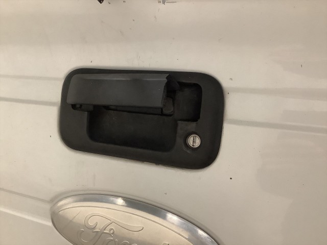 2011 FORD F-150 XLT SUPERCREW 5.5-FT. BED 2WD