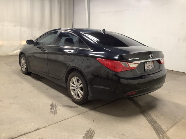 2012 HYUNDAI SONATA GLS AUTO