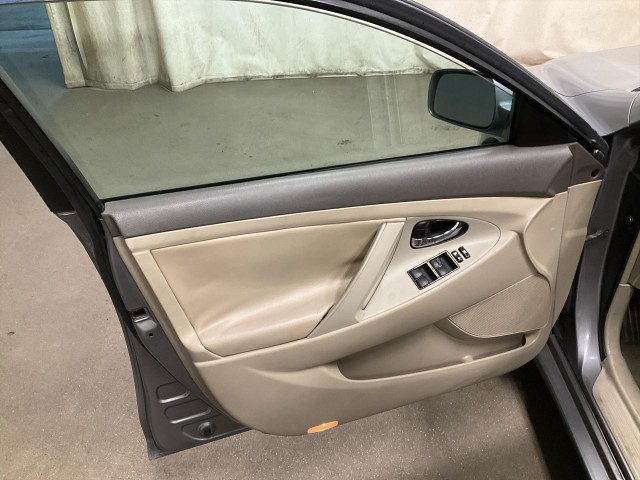 2007 TOYOTA CAMRY LE 5-SPD AT