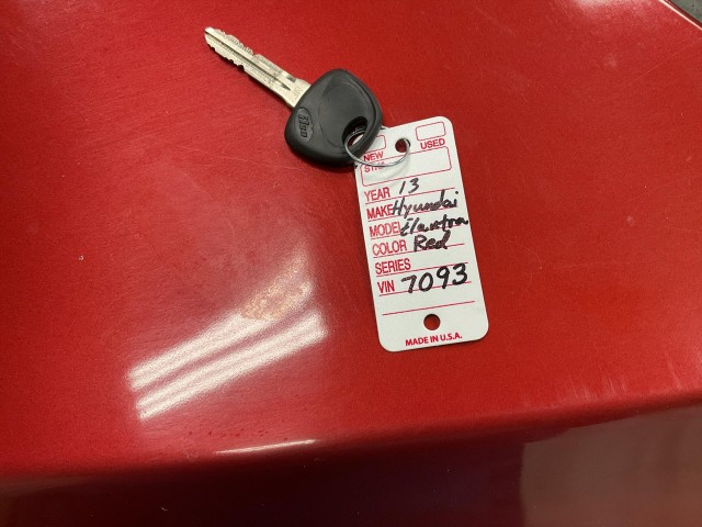 2013 HYUNDAI ELANTRA GLS A/T