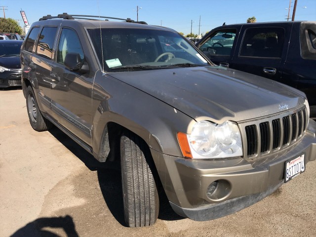 2006 JEEP GRAND CHEROKEE LAREDO 4WD