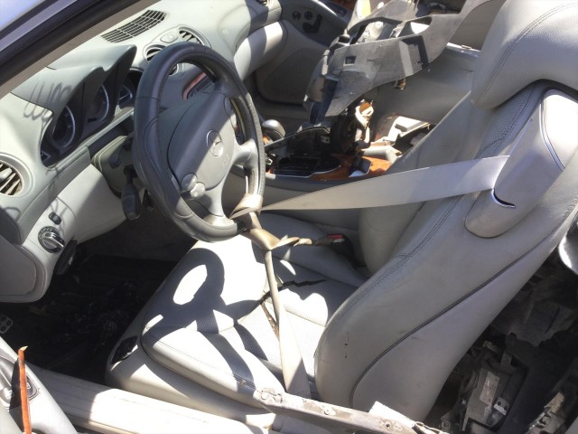 2004 MERCEDES-BENZ SL-CLASS SL500