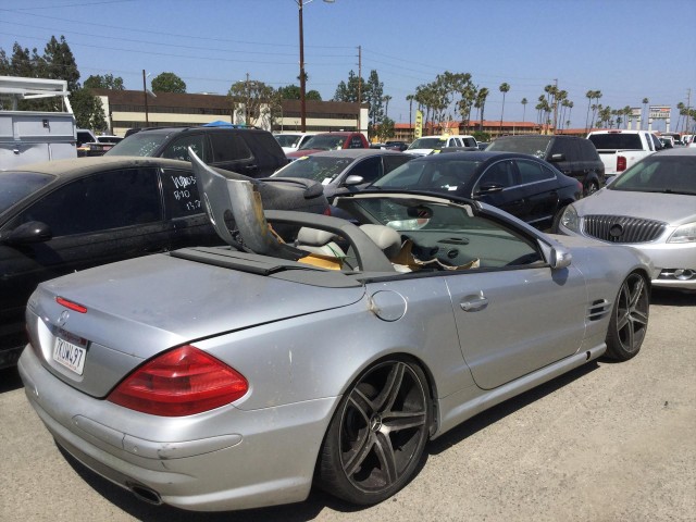 2004 MERCEDES-BENZ SL-CLASS SL500