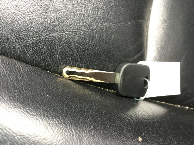 2004 HONDA ACCORD LX SEDAN