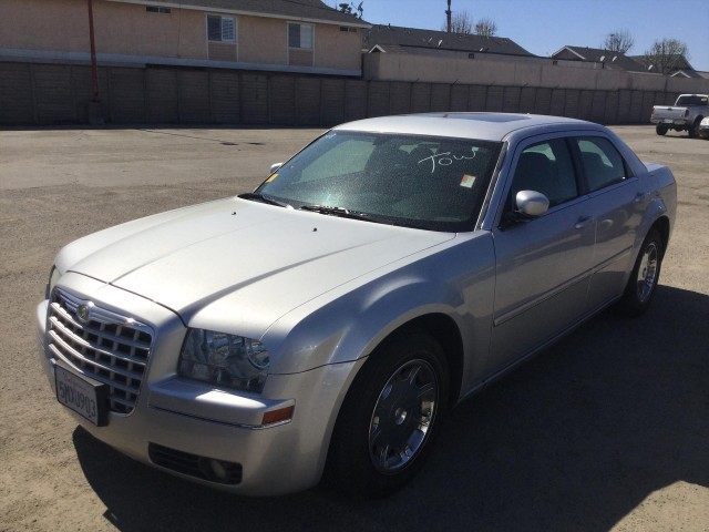 2005 CHRYSLER 300 LIMITED
