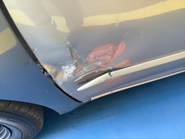 2004 TOYOTA SIENNA LE - 7 PASSENGER