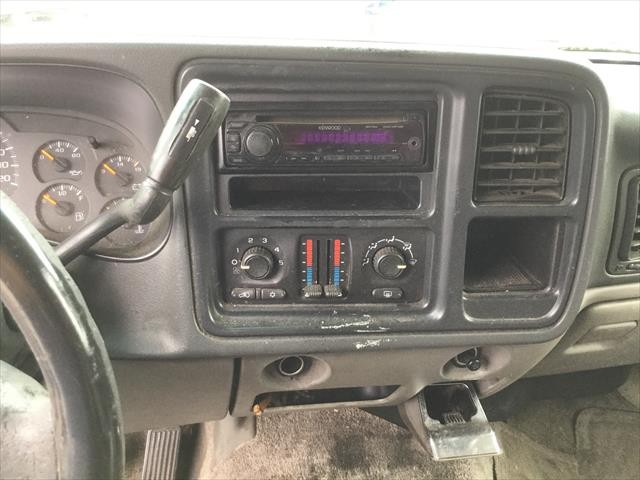2003 CHEVROLET TAHOE 2WD