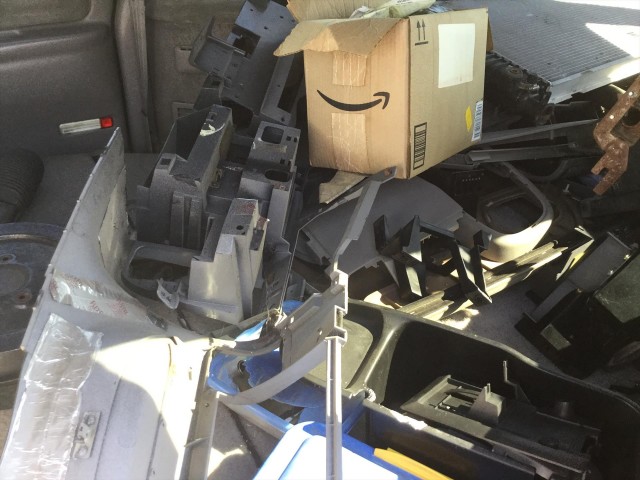 1995 GMC SUBURBAN 1500 2WD